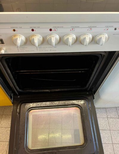 Nettoyage de cuisinière près de Toulouse - Sohane Nettoyage